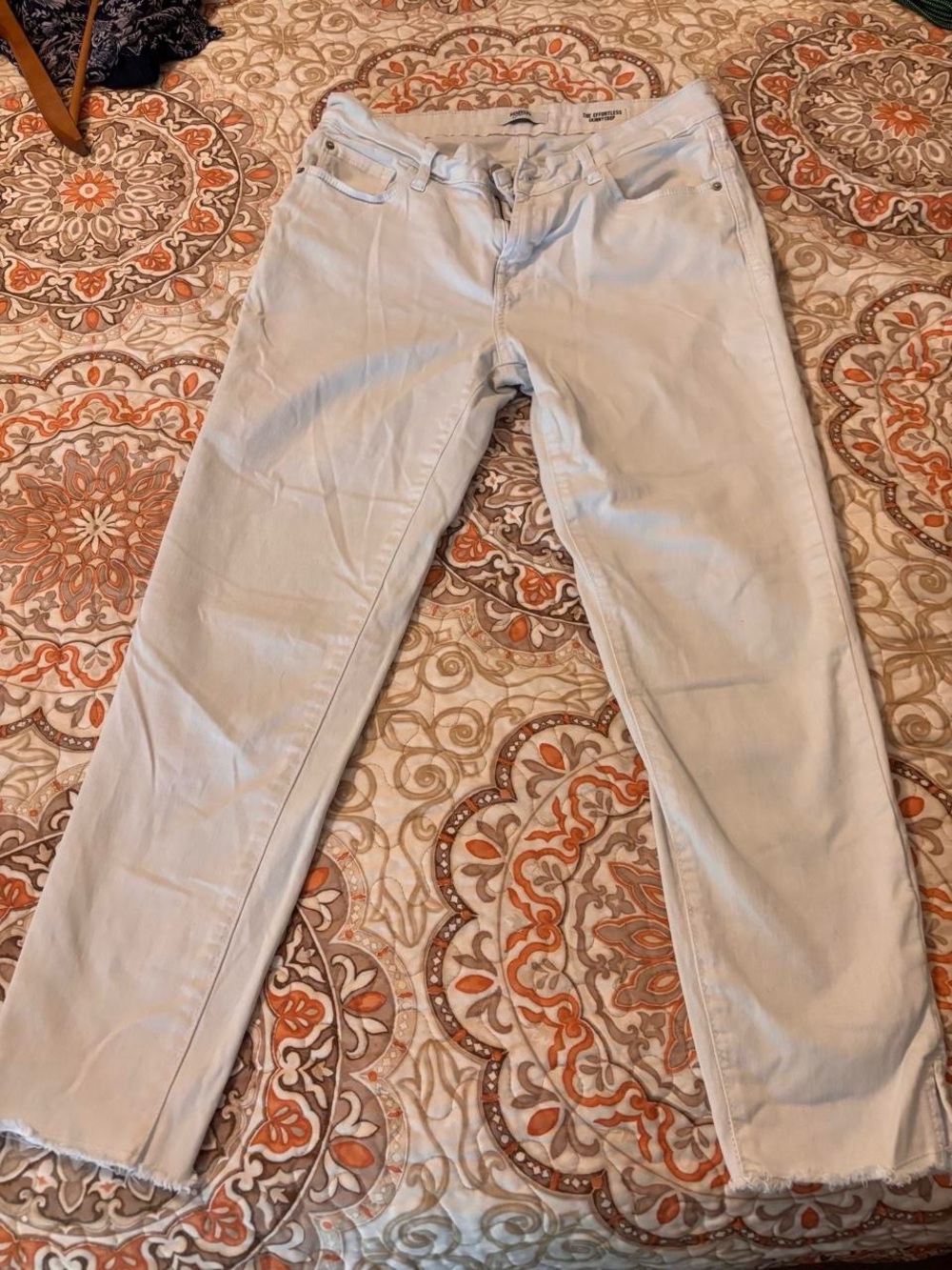 Kensie Pale Blue Straight-Leg Jeans